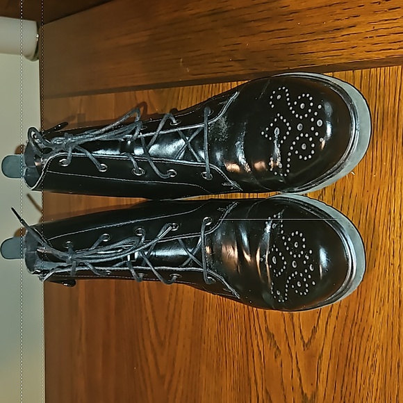 Munro Sara Boot - Picture 6 of 14